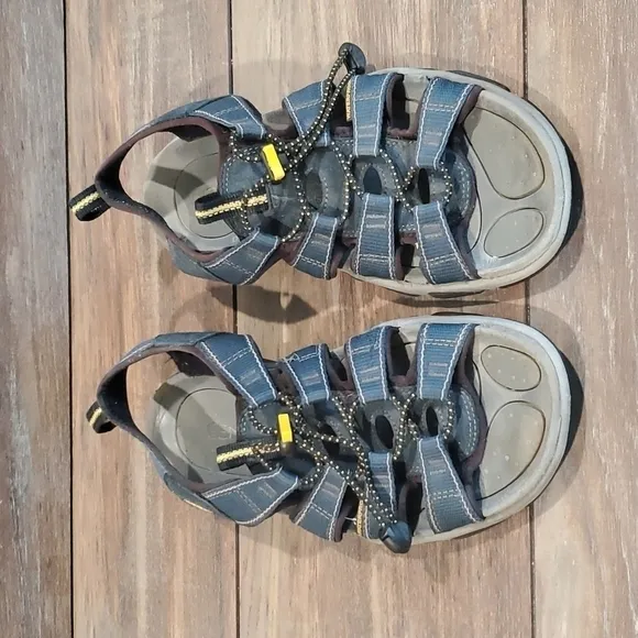 Keen Men Rialto Open Toe Hiking outdoor shoes sz 8