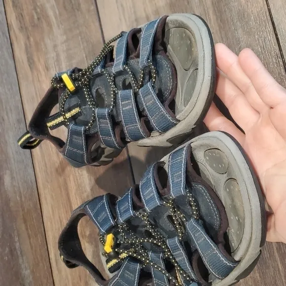 Keen Men Rialto Open Toe Hiking outdoor shoes sz 8