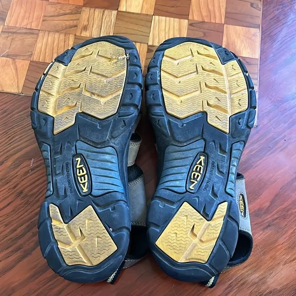 Keen Mens Newport Hiking Sandal Water Outdoor Shoes Waterproof Neutral Sz 12