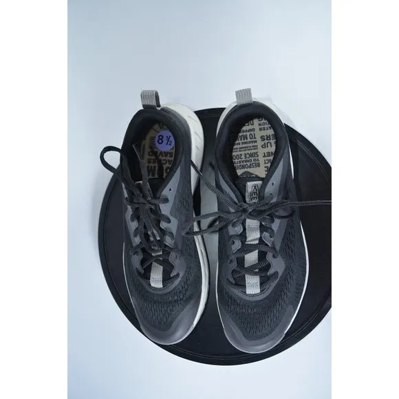 Keen Men's Versacore Speed Trail Hiking Shoes Black NWOB Size 8.5