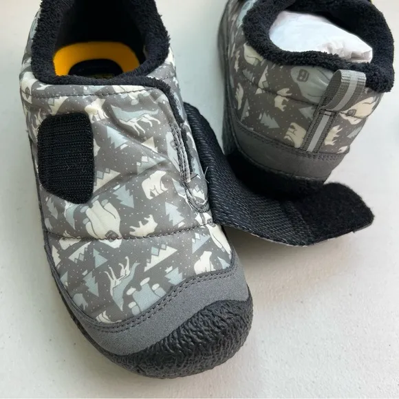 Keen NEW Howser Low Wrap Yeti Size Youth 4 Grey Star/White Puffer Quilted Shoes
