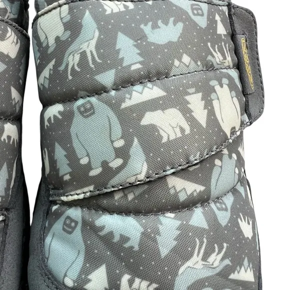 Keen NEW Howser Low Wrap Yeti Size Youth 4 Grey Star/White Puffer Quilted Shoes