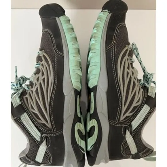 Keen Saltzman Trail hiking shoes. Size 7.