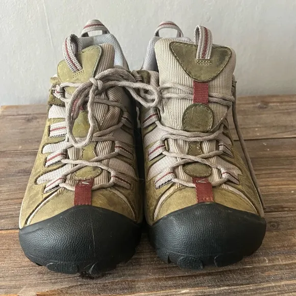 Keen Tan Targhee Hiking Shoes Size 9.5 women’s