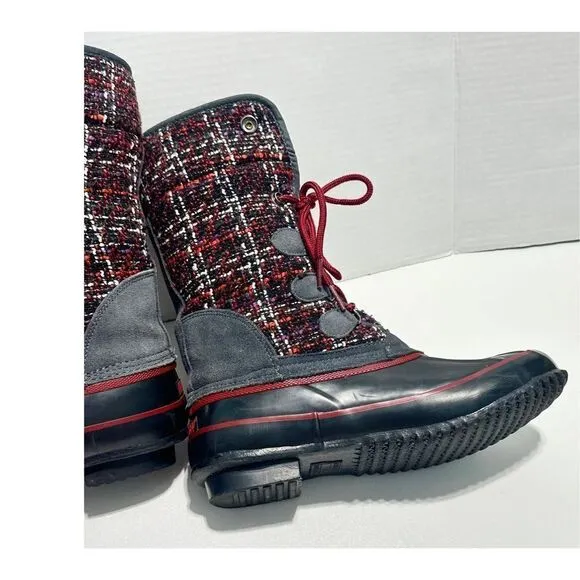 Khombu Elysse Rubber Upper Water Resistant Boots Plaid Lace Up Black Red 8