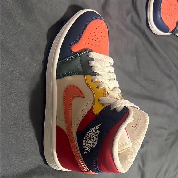 Kid’s Air Jordan One (multicolored)