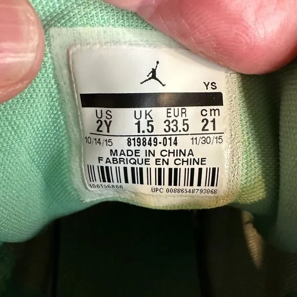Kids Nike‎ Air Jordan Horizon Gray Green Glow Basketball Sneakers Shoes SIze 2 Y