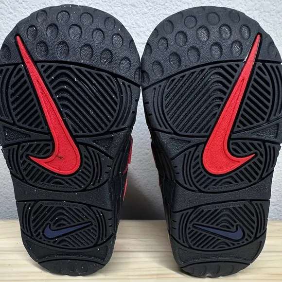 kids Nike Air More Uptempo Sneaker Us Size 6C Black/Red