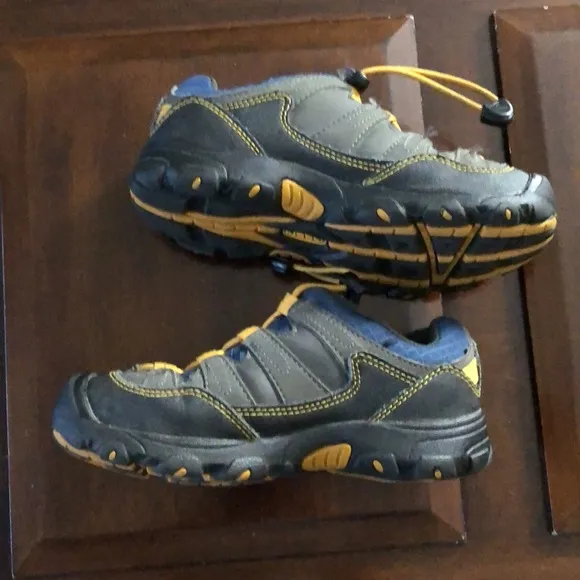 Kids size 12 gray and blue keen hiking shoes