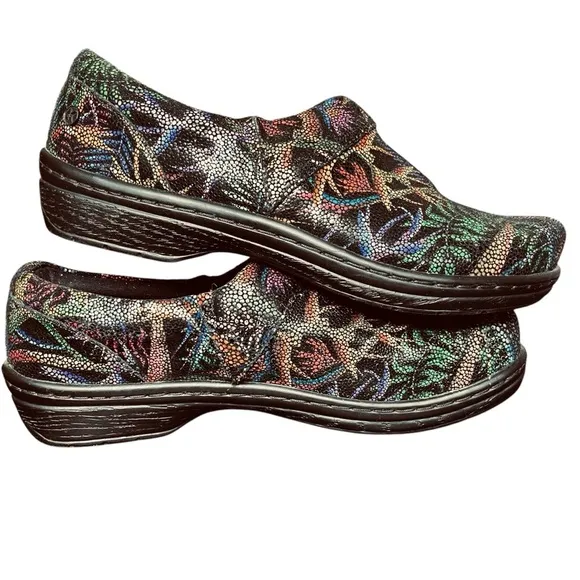 Klogs Footwear Women's Mission Hawaiian Nights size 11