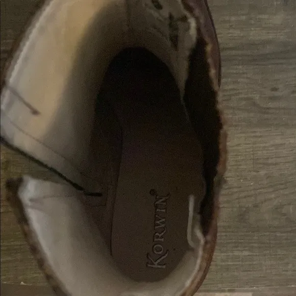 Korwin Leather Ankle Boots Lizard Embossed size 11