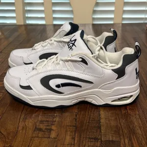 L.A. Gear Madrid Mens Leather Sneakers Shoes Size 10.5 white and black