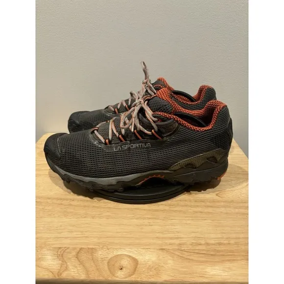 La Sportiva Wildcat Running Sneakers Men's Size 13 Gray Lace-Up Shoes EUC