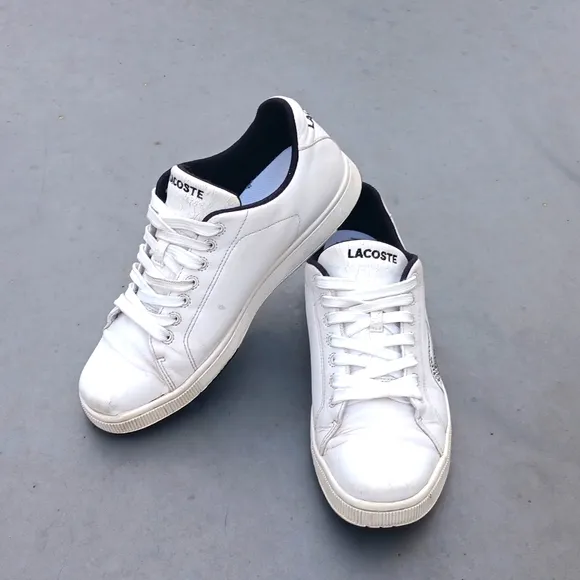 LACOSTE MEN'S WHITE CARNABY BIG CROC EMBROIDERED LEATHER TENNIS/FASHION SHOES