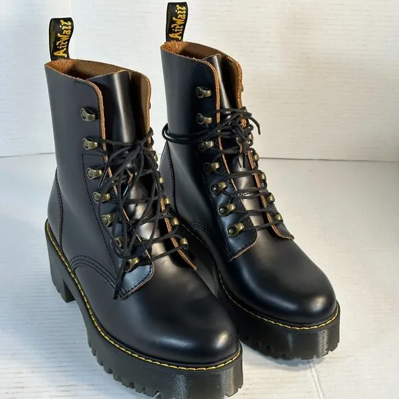 LADIES SIZE 10 NEW DR.MARTENS BOOTS