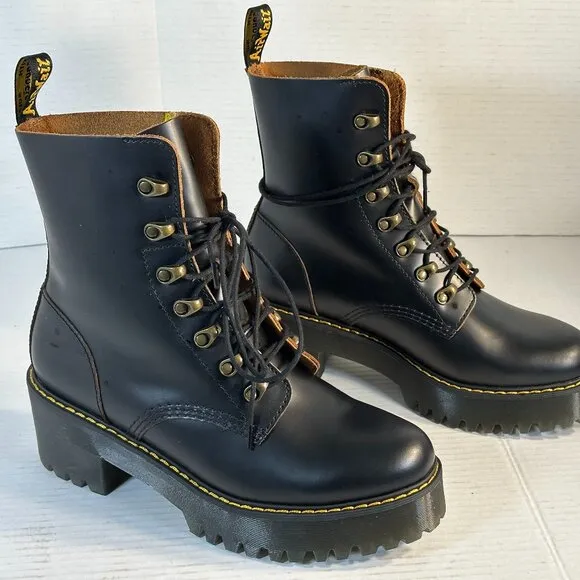 LADIES SIZE 10 NEW DR.MARTENS BOOTS