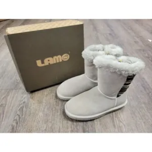 Lamo Water and Stain Resistant Suede Boots Willow Dove Size 6 Gray