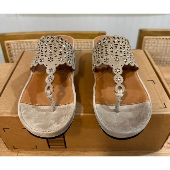 L'Amour Des Pieds Chuxley Women's Wedge Flip Flop Taupe Suede Size 9.5 NWOT