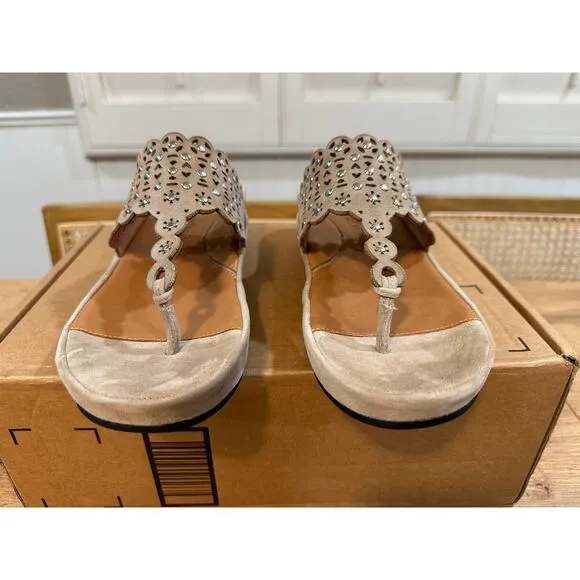 L'Amour Des Pieds Chuxley Women's Wedge Flip Flop Taupe Suede Size 9.5 NWOT