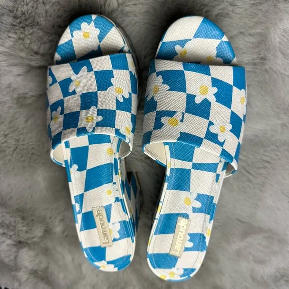 Larroude BlueWhite Checkered Daisy Miso SuperChunky Platforms NWOT Size 8.5