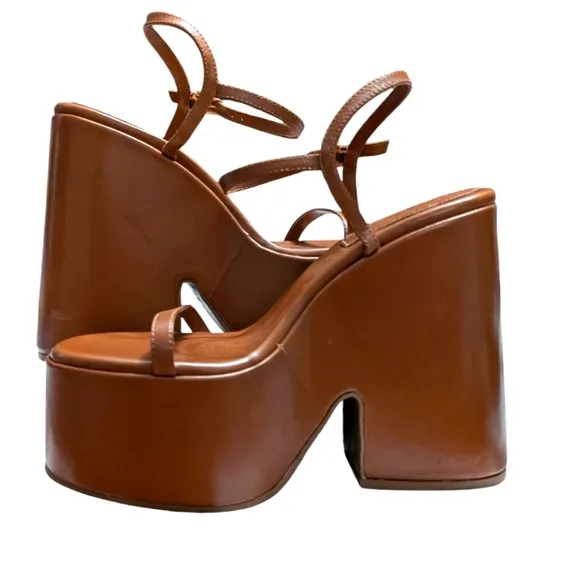 Larroude Wanda Platform Sandals In Caramel...Size 8.5
