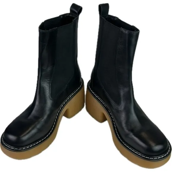 Like New MARC FISHER LTD Mlfredy Women Black Leather Cold Weather Booties Boots