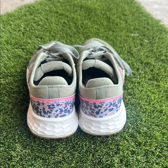 *like new* New Balance Fresh Foam X70 Women’s Shoes Size 9.5