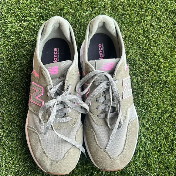 *like new* New Balance Fresh Foam X70 Women’s Shoes Size 9.5