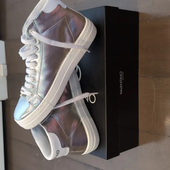 LikeNEW Valentino Hightop Sneakers