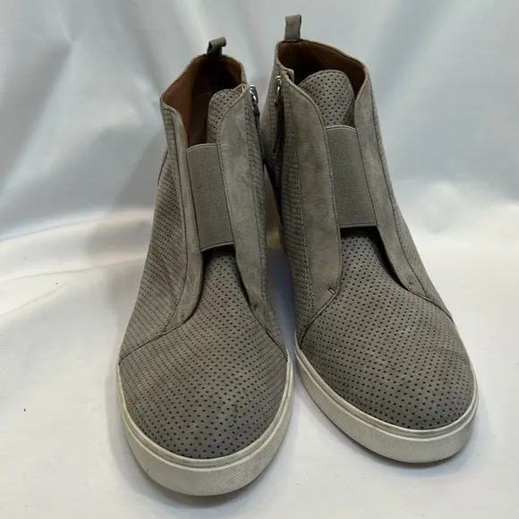 Linea Paolo Felicia Gray Suede Wedge Sneakers-Size 13M