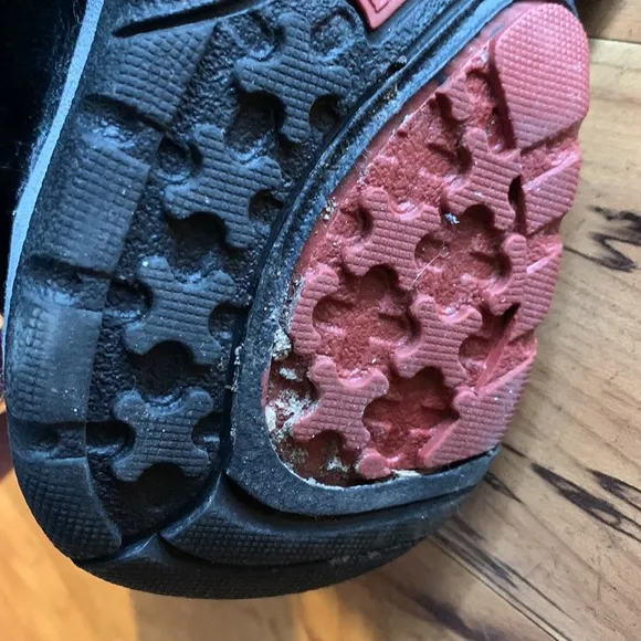 L.L. Bean women size 7 black gray red suede leather mesh hiker fall winter boots