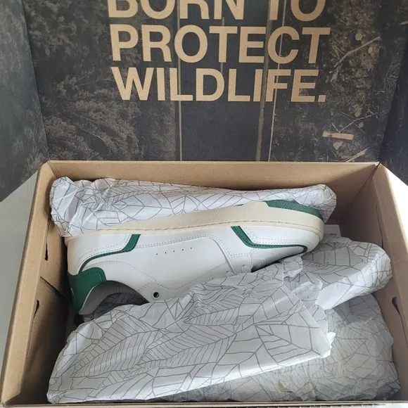 LOCI | Neo Low Top Casual Sneaker With Cork and Foam Insole in White &amp; Green