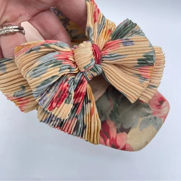 Loeffler Randall Daphne Pleated Knot Flat Sandals 9 Floral