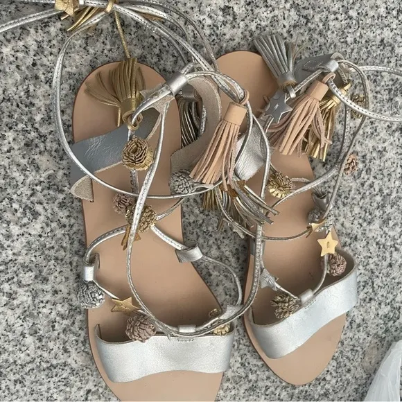 LOEFFLER RANDALL Saskia Flat Pompom Silver Lace-up Gladiator Sandals Size 8