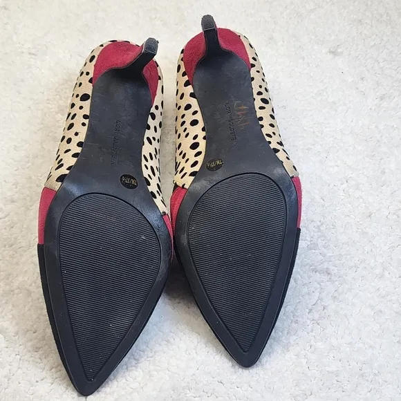 LOGO By Lori Goldstein Leopard Suede Pumps Size 7M
