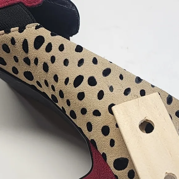 LOGO By Lori Goldstein Leopard Suede Pumps Size 7M