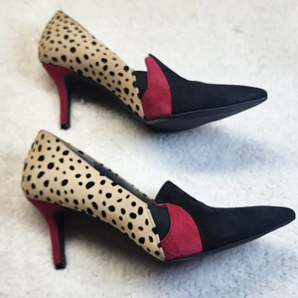 LOGO By Lori Goldstein Leopard Suede Pumps Size 7M