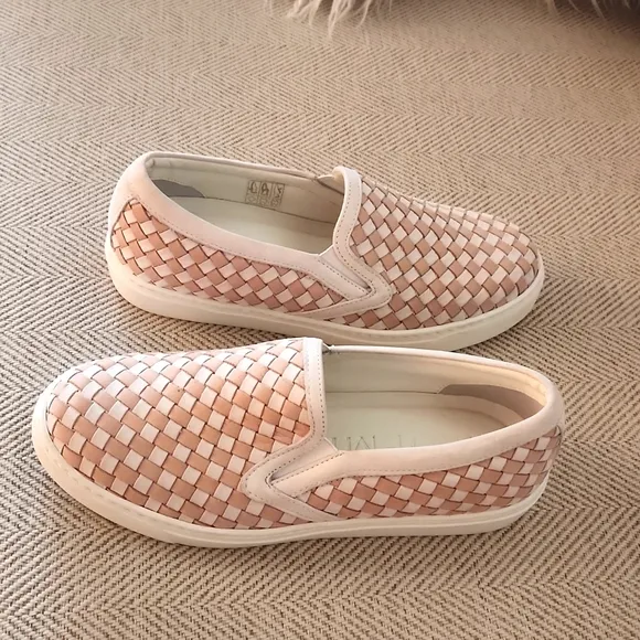 M. GEMI &quot;The Cerchio&quot; Italian leather slip-on sneakers NWOT