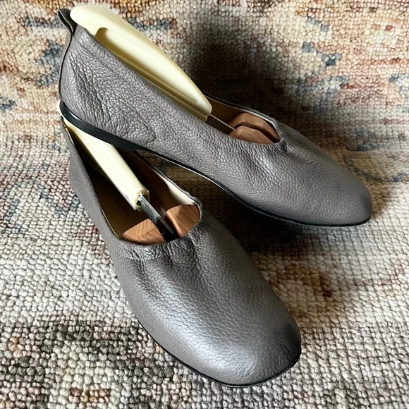 M. GEMI Italian Handcrafted Leather Ballets Flat Shoes Sz 36.5 US 6 Taupe Soft