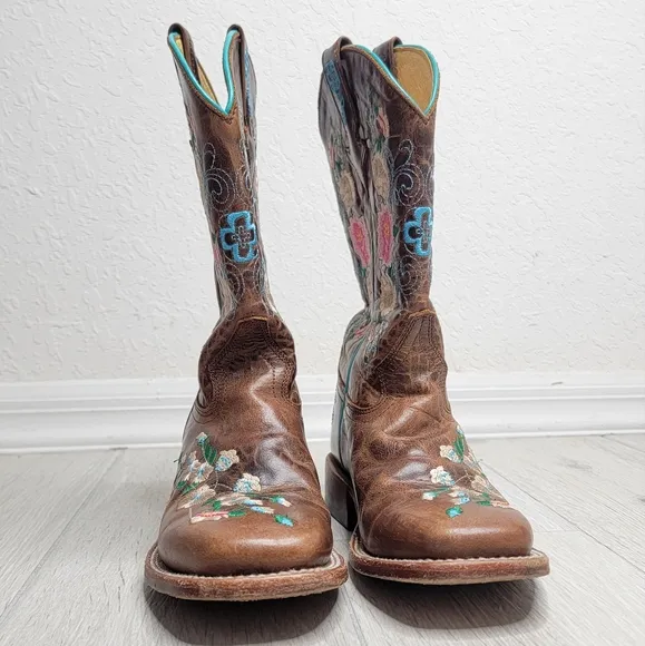 MACIE BEAN Girls' Honey Bunch Western Square Toe Boots In Tan 2.