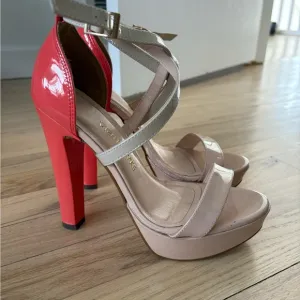 Made in Brazil Women's Nude and Pink Sandals