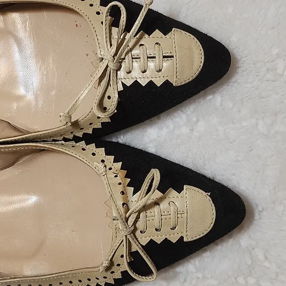Manolo Blahnik Bow Tie Black and Cream Women's Flat Shoes  Size 38/ US 8