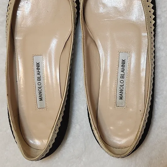 Manolo Blahnik Bow Tie Black and Cream Women's Flat Shoes  Size 38/ US 8