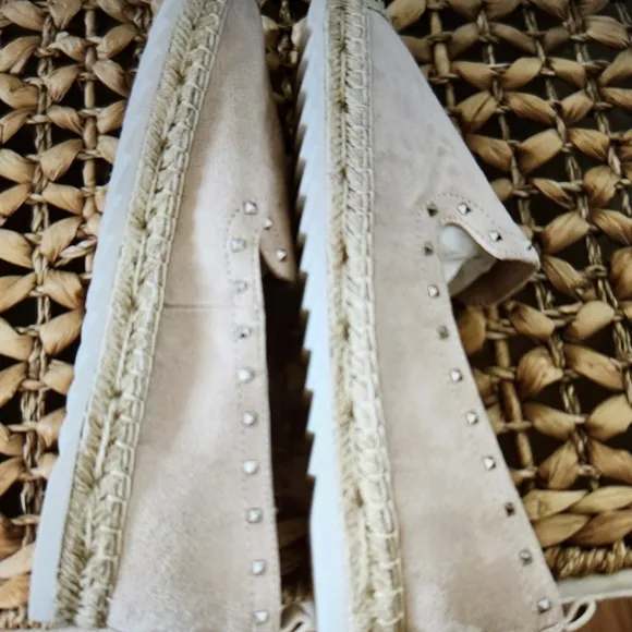 Marc Fisher Women's Pink Slip On Studded Espedrills NWOT