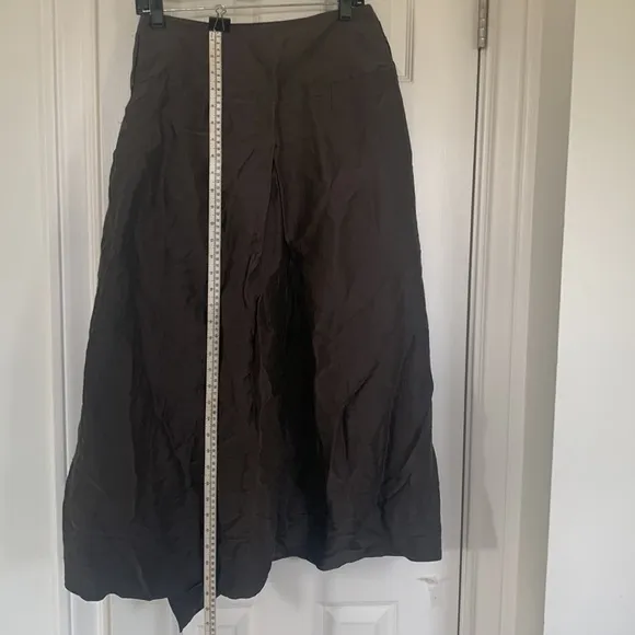 MaxMara skirt - brownish dark grey, size 8, fits large, 2 pockets