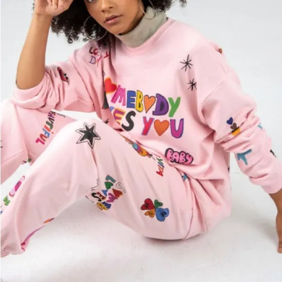Mayfair x I Scream Colour SOMEBODY LOVES YOU CREWNECK