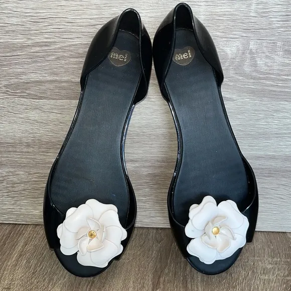 Mel By Melissa Black With White Flower Jelly Flat Shoes