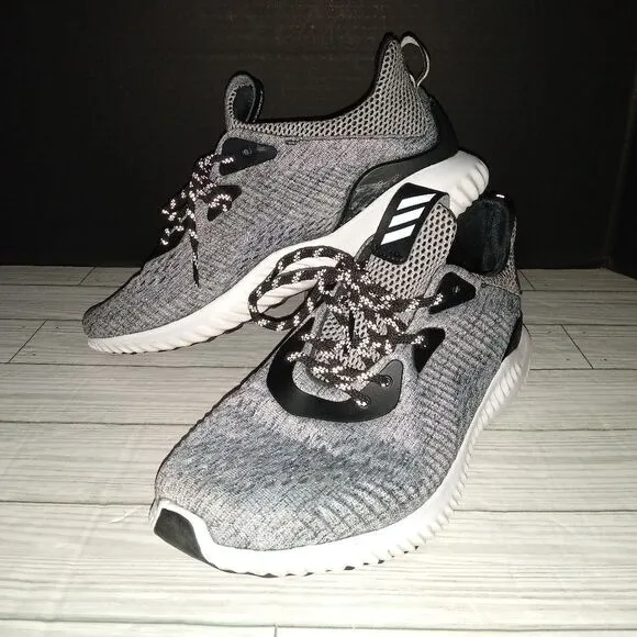 Men’s Adidas Alpha 3 Bounce Size: 9½ Grey Black Jogging Running Sneakers