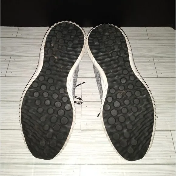 Men’s Adidas Alpha 3 Bounce Size: 9½ Grey Black Jogging Running Sneakers