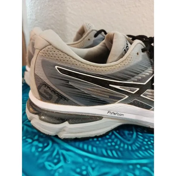 Men's Asics GT 2000  8 Flytefoam Running Active Sneakers Size 12